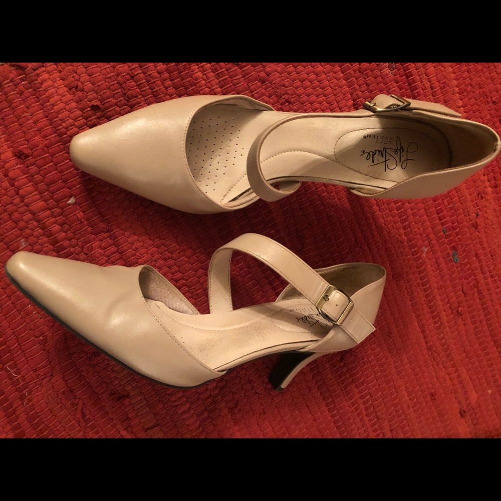 Life Stride Heels